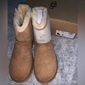 UGG Women’s Mini Bailey Bow ll Chestnut Boots